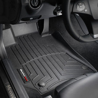 WeatherTech® - DigitalFit™ 1st Row Black Molded Floor Liners