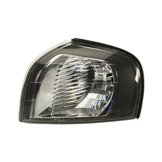 URO Parts® - Driver Side Replacement Turn Signal/Corner Light