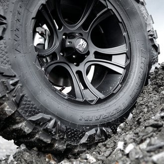 XD SERIES® - CRANK Matte Black on Jeep Wrangler